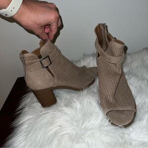 Universal Thread Taupe Bootie